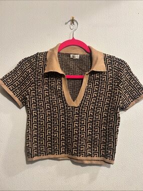 debut Geometric Knit Polo in Camel and Black